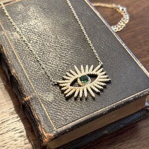 Eye necklace